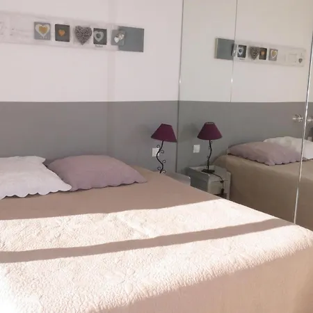 Apartment 2 Pieces Climatise Face Avec Parking A - Fr-1-780-48 *