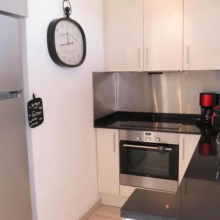 Apartment 2 Pieces Climatise Face Avec Parking A - Fr-1-780-48 Sainte-Maxime