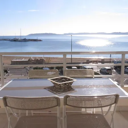 Apartment 2 Pieces Climatise Face Avec Parking A - Fr-1-780-48