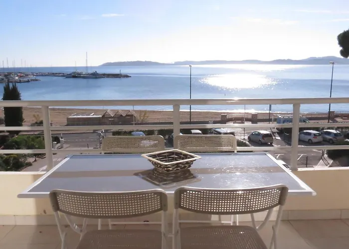 Apartment 2 Pieces Climatise Face Avec Parking A - Fr-1-780-48